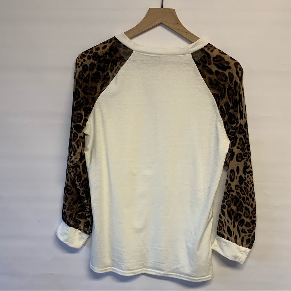 Women’s Leopard Print Raglan Top White Brown Animal Print Baseball Tee Large - Picture 3 of 5